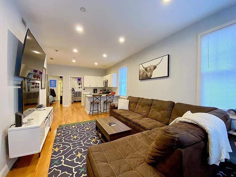 77 F St #1 — Photo 2