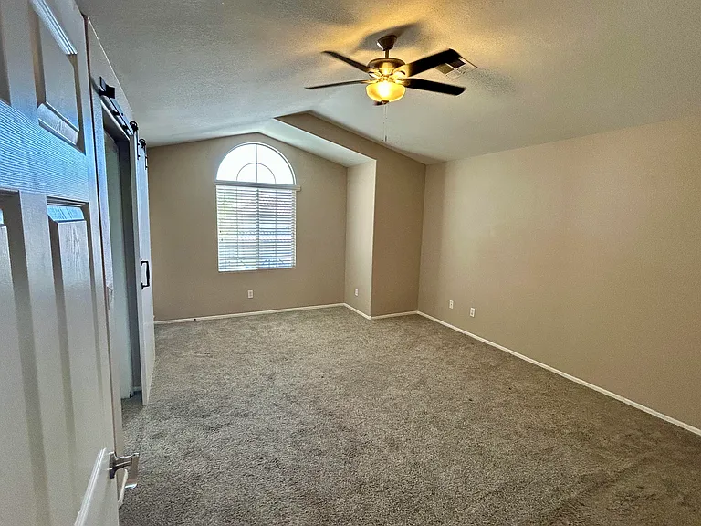 10409 Mountain Lodge Pl — Photo 10