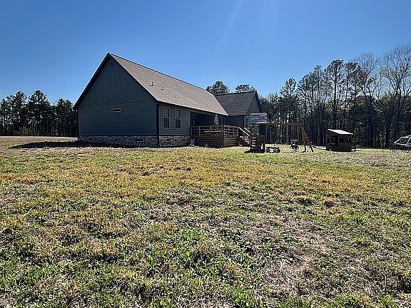 3rd image of 2095 Rosebud Rd