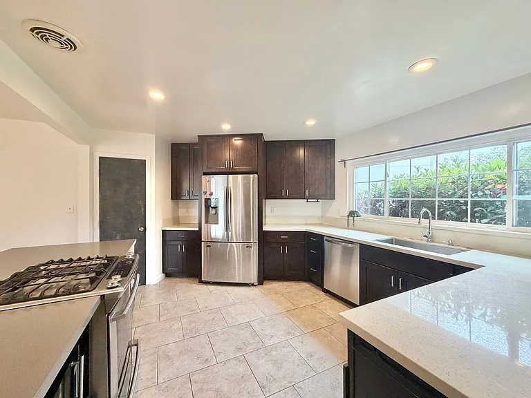 5195 Alumni Pl — Photo 4