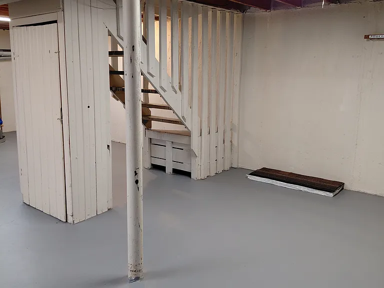2505 Stieber St — Photo 15
