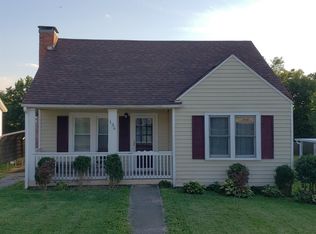 136 Mulberry St, Stamping Ground, KY 40379