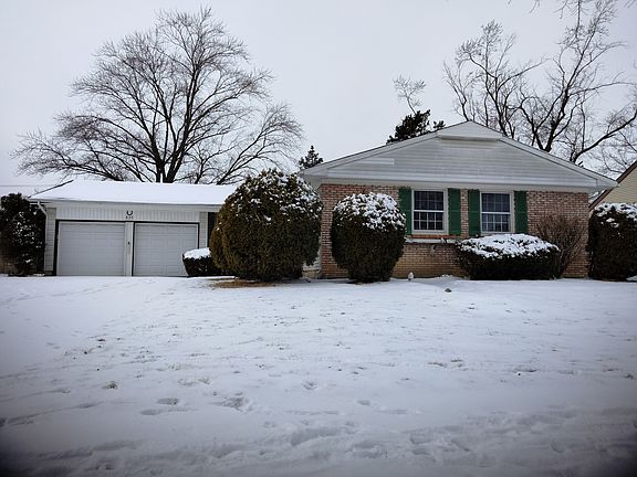 2nd image of 839 Aspen Dr