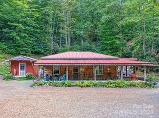 230 Cow Branch Rd, Green Mountain, NC 28740