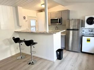 2433 7th St APT A, Berkeley, CA 94710