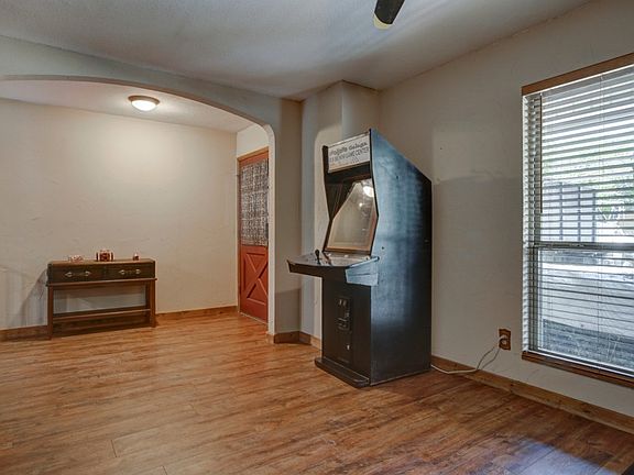 5th image of 7524 N Richland Blvd