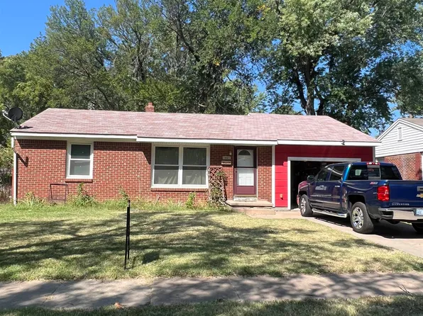 1821 S Battin Ave, Wichita, KS 67218