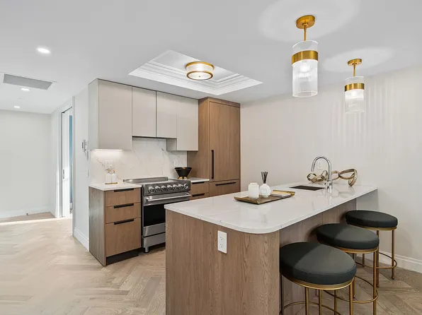 78-29 Austin St Unit Ph2l, Forest Hills, NY 11375