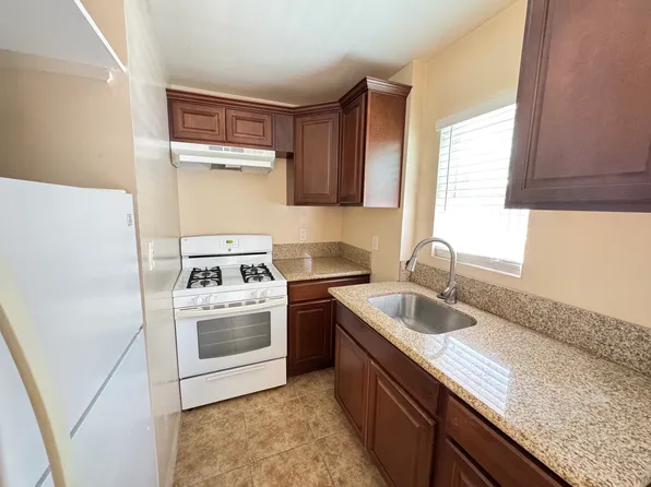 5430B Churchward St #B, San Diego, CA 92114