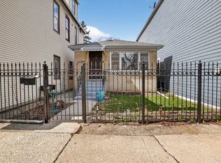 3138 N Richmond St, Chicago, IL 60618