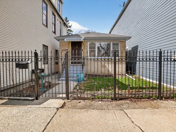 3138 N Richmond St, Chicago, IL 60618