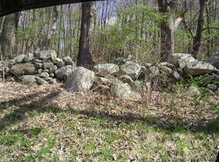 84 Jackson Cove Rd, Oxford, CT 06478