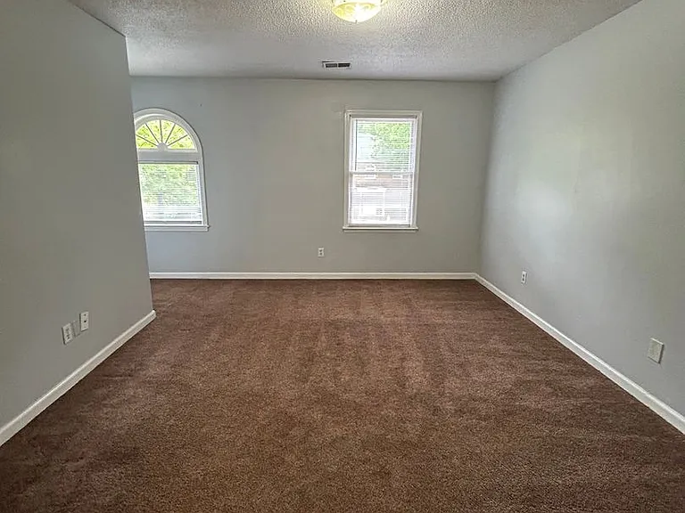 1 Crescent Ln #1 — Photo 24