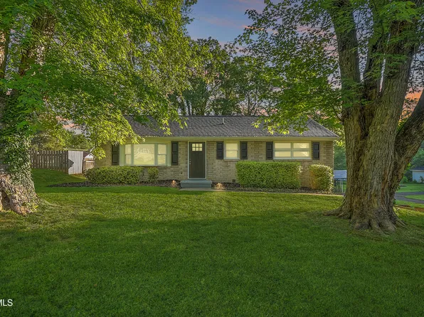 116 Lakeview Cir, Kingsport, TN 37663