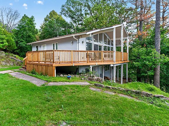 2nd image of 39 Rugged Ln