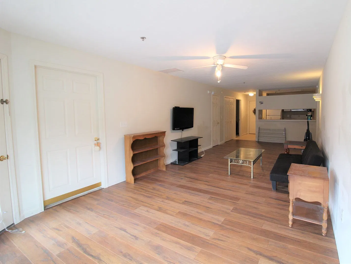 River View Condo in Star City - 4 Bedrooms - Available 06/02/2027 — Photo 2