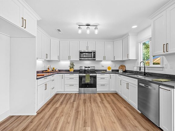5th image of 327 Calaveras Way