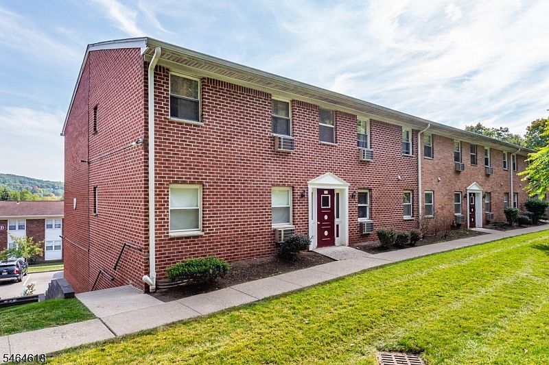 1st image of 100 Pierson Miller Dr D12 BLDG D #12