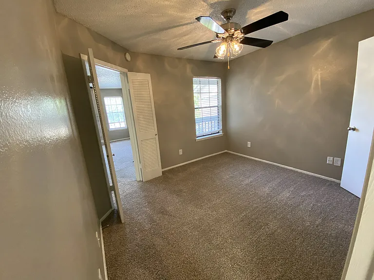 Walnut Creek Apartments — Photo 119