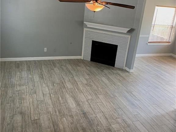 5th image of 1012 Silverstone Ln
