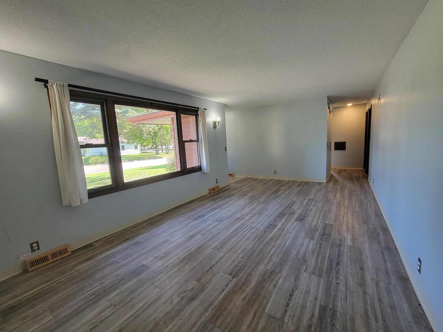520 Smith St — Photo 3