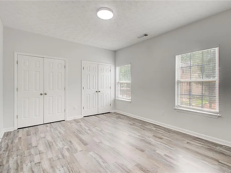 2470 Stonegate Dr NW — Photo 17