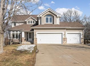 824 Bridle Creek Ln, Jordan, MN 55352