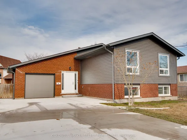 279 Barrick Rd #1, Pt Colborne, ON L3K 5Z6