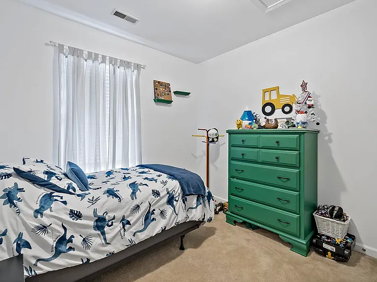 Second Bedroom Pic 1