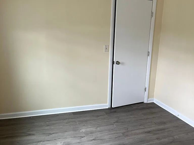 375 Elm St #3L — Photo 10