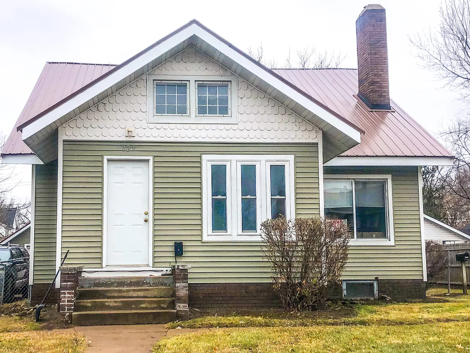 6 bed, 1688 sqft, $2,670 — Photo 1