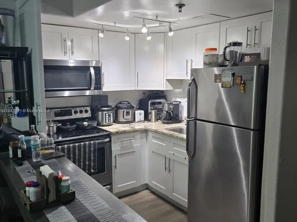 16450 NW 2nd Ave APT 310, Miami, FL 33169