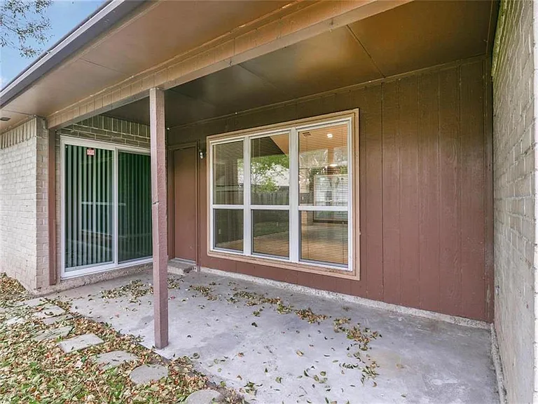 10427 Eagle Glen Dr — Photo 15