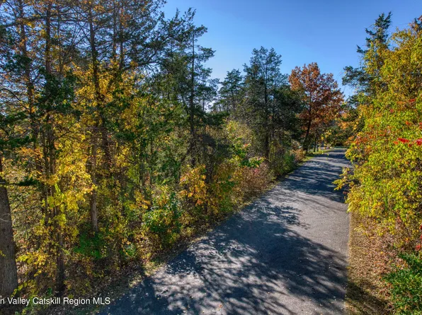 21 Fairy Court, Athens, NY 12015