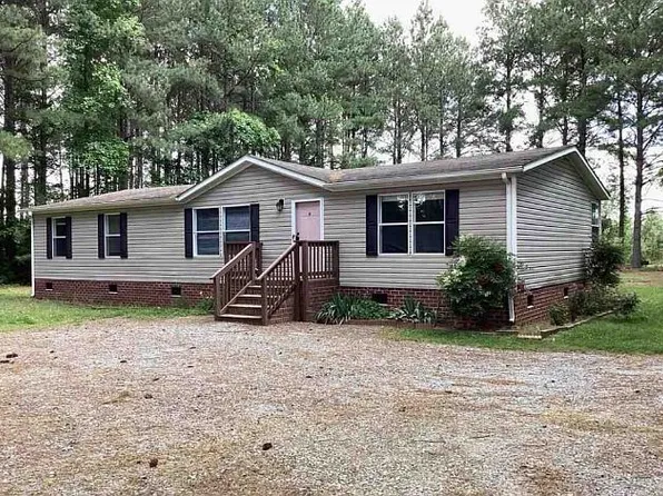 26047 Guy Place Rd, Courtland, VA 23837