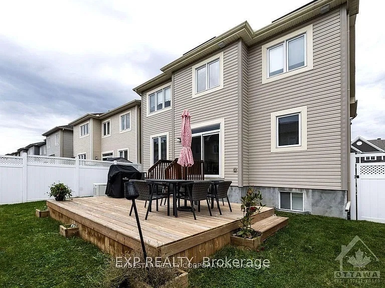 215 Rivertree St — Photo 24
