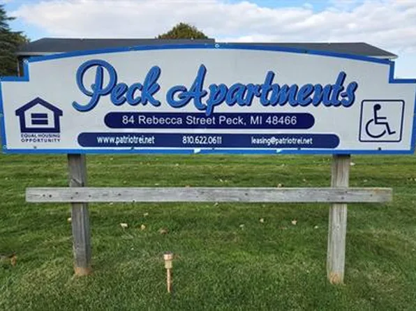 84 W Rebecca St, Peck, MI
