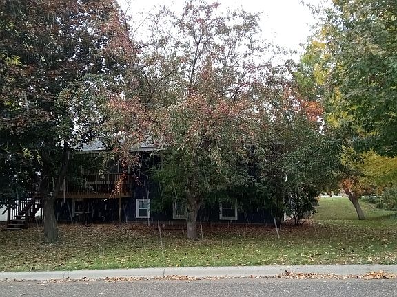 2nd image of 51 Elm St N