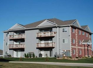 2190 W Lake Rd #304, North Liberty, IA 52317