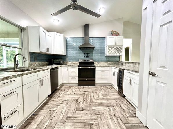 210 SE 1st Pl