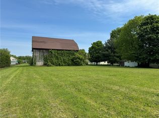 Center Rd, Conneaut, OH 44030