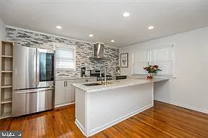 2424 E Parris Dr — Photo 6
