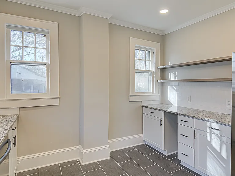 1240 E Sprague St #5 — Photo 6