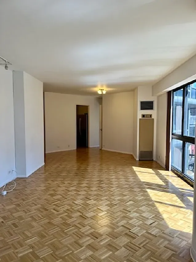 200 East 61st Street — Photo 2