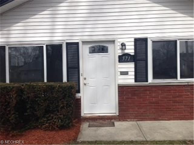 1st image of 571 Campers Dr