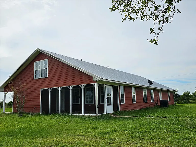 18010 County Road 48 — Photo 13