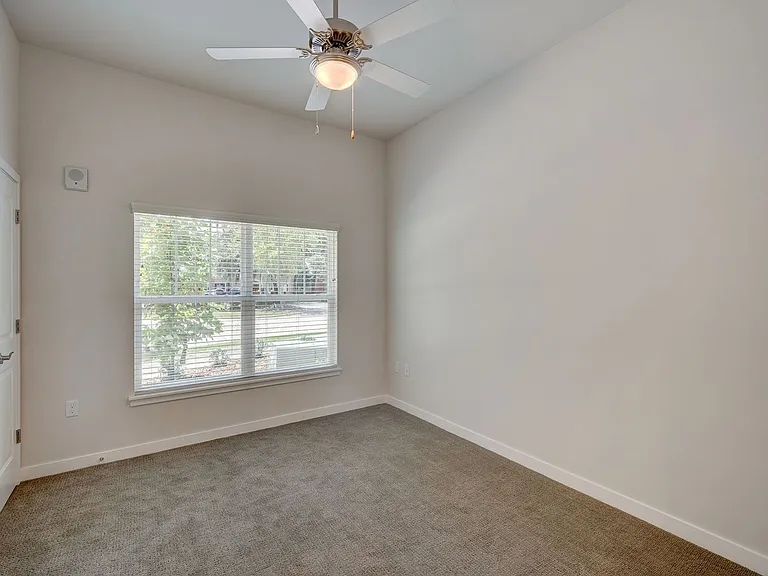 Metro 39 Apartments — Photo 14