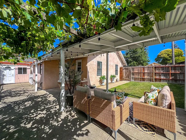 25 Berna Ave — Photo 35