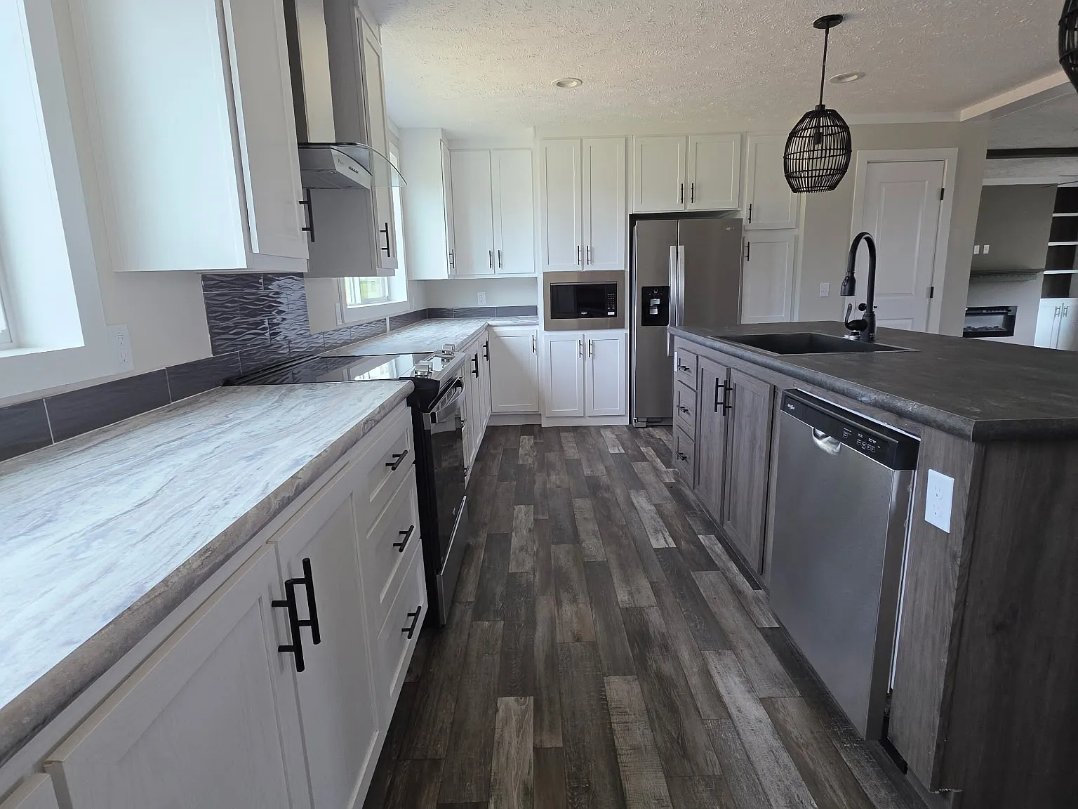4 bed, $1,795 — Photo 4