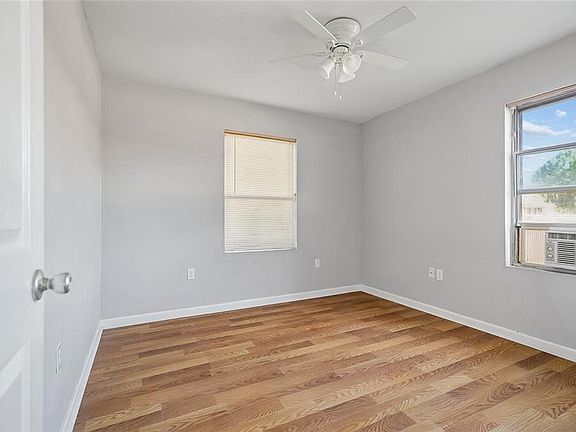 9th image of 1104 Don Ave